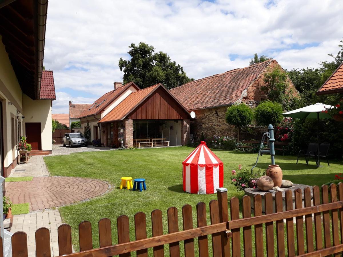 Pro 2 Osoby Se Samostatnym Vstupem Apartment Kutna Hora